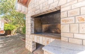 Holiday Home Crljenica Bb Cr