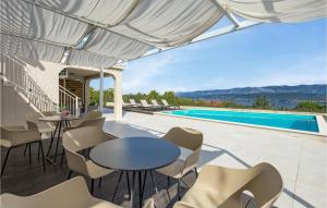 Stunning Home In Polje With Wifi 