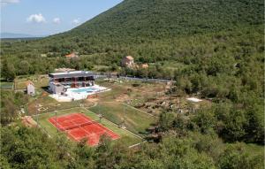 Amazing Home In Radosic