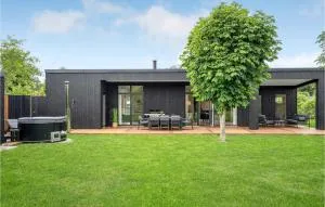 4 Bedroom Amazing Home In Odder - Ajstrup