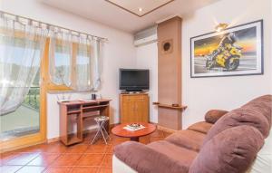Lovely Home In Gologoricki Dol With Kitchen 