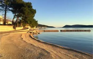 Pet Friendly Home In Rab With Wifi - راب