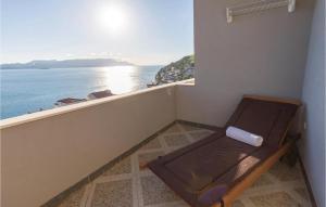 One-Bedroom Apartment Klek With Sea View 05