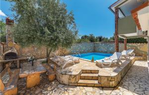 Holiday Home Peroj With A Fireplace 06