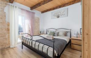 Amazing Home In Modrusani With Wifi 