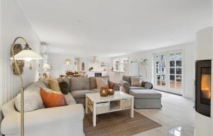 Cozy Home In Jerup With Wifi