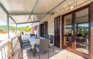 Apartment Zavalatica Iv