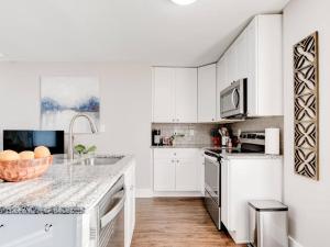 Cozy 1-Bedroom Retreat, New Remodel, Fast Wi-Fi