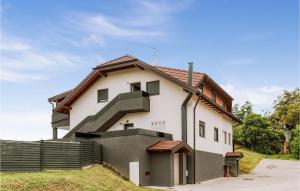 Awesome Home In Grabrovnik With Sauna