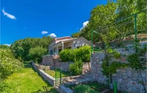 2 Bedroom Gorgeous Home In Klenovica - Omar