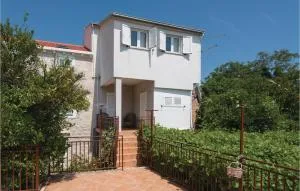 Five-Bedroom Holiday Home In Orebic - Duba