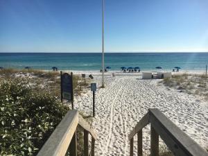 A Wave From It All-Private Pool- Crystal Beach