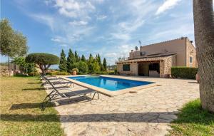 Awesome Home In Sineu