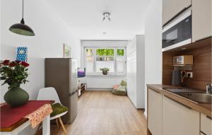 Lovely Apartment In Naumburg With Wifi