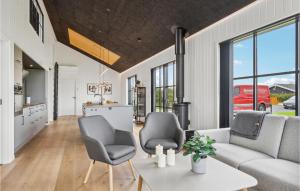 4 Bedroom Pet Friendly Home In Tarm