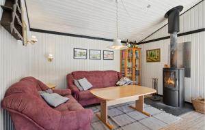 Nice Home In Højslev With Kitchen