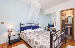 Nice Apartment In Supetarska Draga