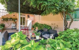 Apartment Makarska Lxxxi