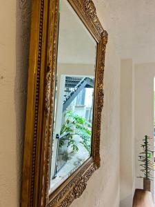 3 deptos en el mismo lugar: Penthouse con doble altura y magnífica arquitectura, Loft con cocina integral y Departamento en planta baja con patio.