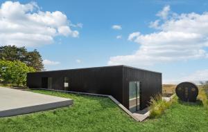 Stunning Home In Ebeltoft With Sauna