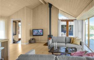Five-Bedroom Holiday Home In Lokken