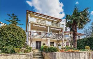 Gorgeous Apartment In Jadranovo 