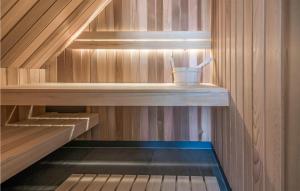 Cozy Home In Den Ham With Kitchen