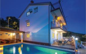Gorgeous Apartment In Crikvenica With Kitchen 