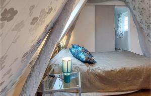 Maisons de vacances Cozy Home In Berthouville With Wifi : photos des chambres