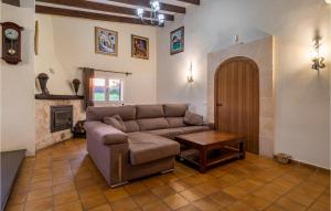 Awesome Home In Sineu