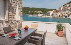 Gorgeous Home In Pucisca With Wifi - Pražnice