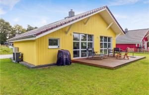 Lovely Home In Krems Iiwarderb..