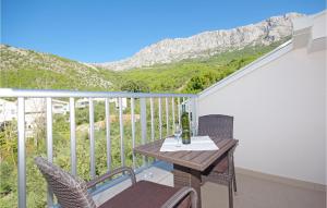 Three-Bedroom Holiday Home In Drvenik