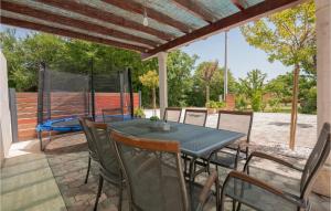 Amazing Home In Poljica Imotska