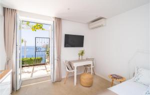 1 Bedroom Cozy Apartment In Dubrovnik 