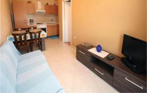 1 Bedroom Awesome Apartment In Porec 