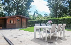 3 Bedroom Amazing Home In Baarland