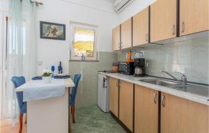 1 Bedroom Cozy Apartment In Krk