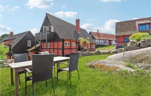 2 Bedroom Lovely Home In Svaneke