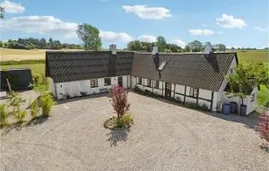 Beautiful Home In Lundby With Wifi - Køng