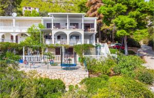 Holiday Home Vinacac Bb Iii
