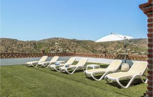 Nice Home In Malaga With Jacuzzi