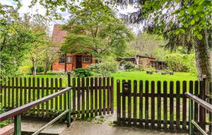 3 Bedroom Lovely Home In Nowe Warpno