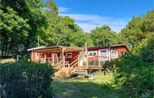 Lovely Home In Ronneby With Kitchen - Fällö