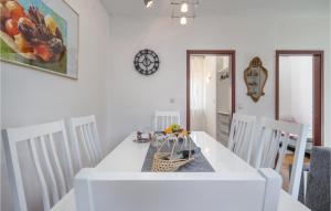 Nice Apartment In Malinska With Wifi