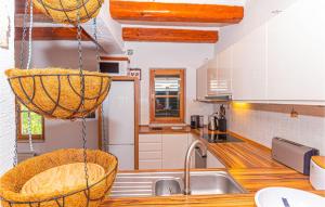 3 Bedroom Amazing Home In Vodice 