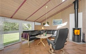 3 Bedroom Lovely Home In Jerup