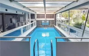 4 Bedroom Awesome Home In Villars - 维拉尔