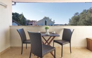 Beautiful Apartment In Pula With Wifi