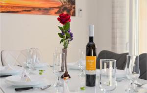 Cozy Home In Rovanjska 